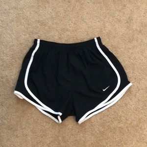 BLACK AND WHITE NIKE SHORTS